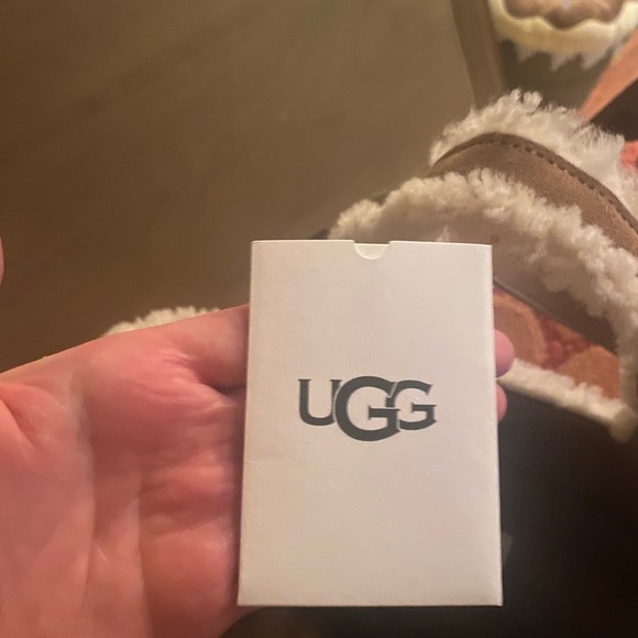 Telfar Ugg Suede Shearling Medium Shopping Bag - Picture 2 of 5